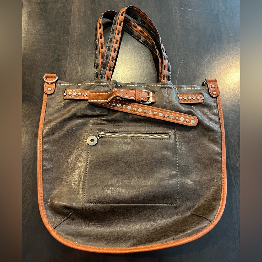 Leather Purse- Zipper, Can Add Strap, Fashionable